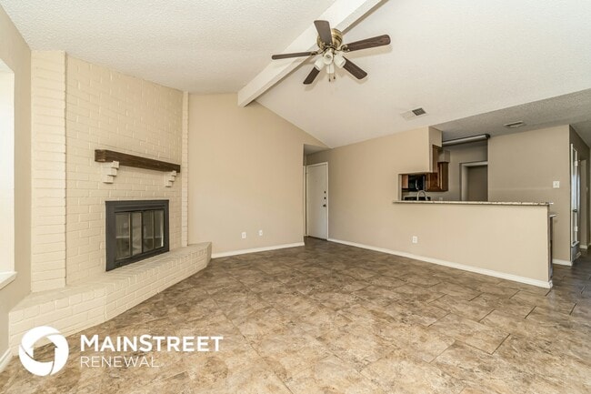 Photo - 907 Cresthaven Dr