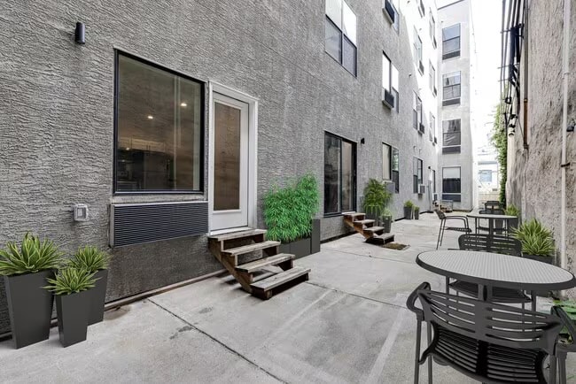 Photo - 1522-1532 W Girard Ave Unidad C6