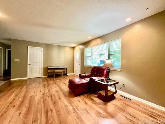 Photo - 307 N Union Ave