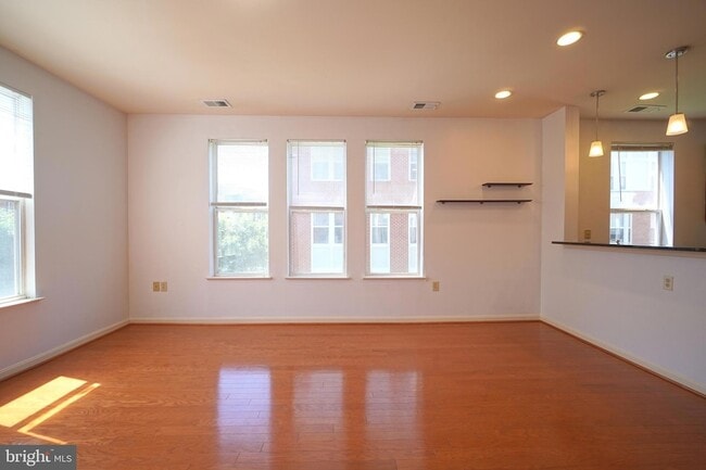 Photo - 2665 Prosperity Ave Unit 354
