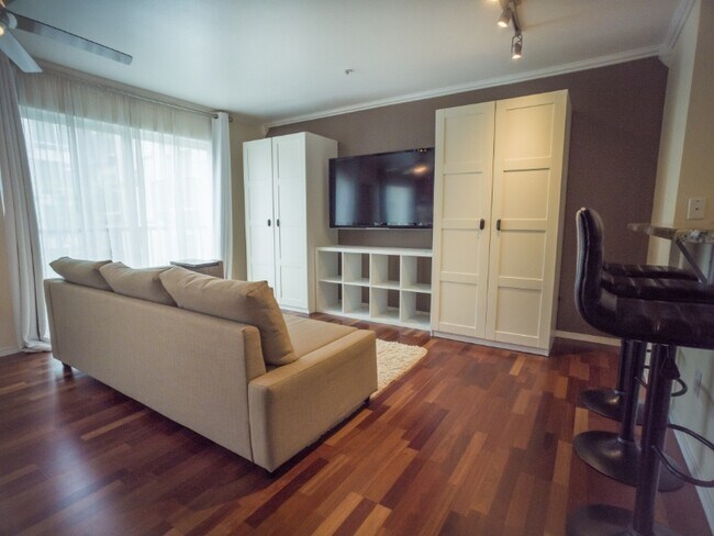 Photo - 323 Queen Anne Ave N Unit 409