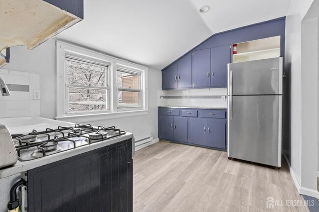 Building Photo - 211 N 13th St Unit 3