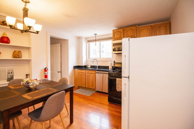 Photo - 282 Washington St