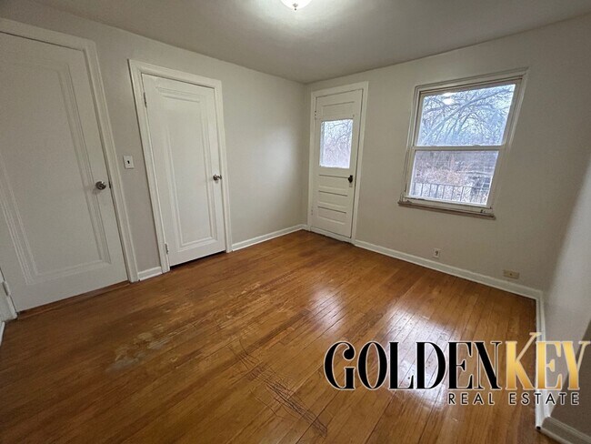 Photo - 18461 Washburn St Unit 18461 Washburn Upper