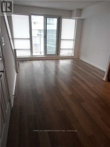 Photo - 2015 Sheppard Ave E Unité 319