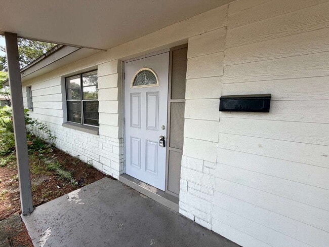 Photo - "Charming 3-Bed, 2-Bath on Jackson Street"