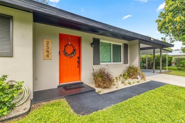 Photo - 2586 Auburn Blvd