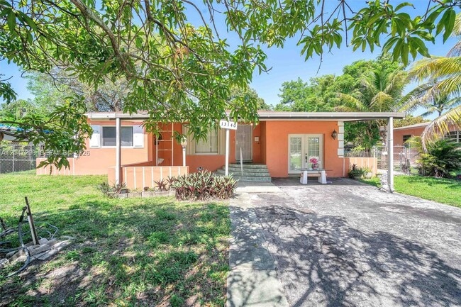 Building Photo - 13140 N Miami Ave Unit 1