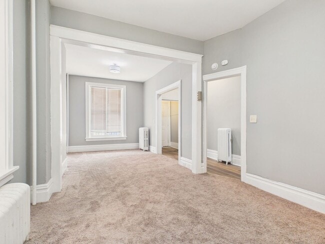 Photo - 4 Bedroom Home on 4th Street