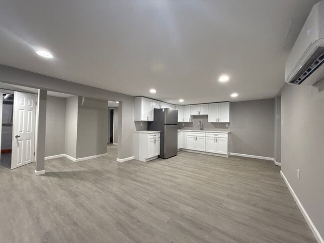 Photo - 6600 Detroit Ave Apartamento Unidad B