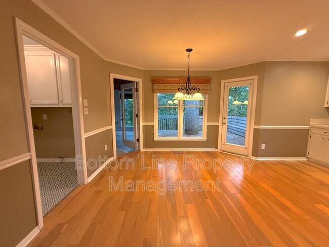 Photo - 317 Treeline Dr