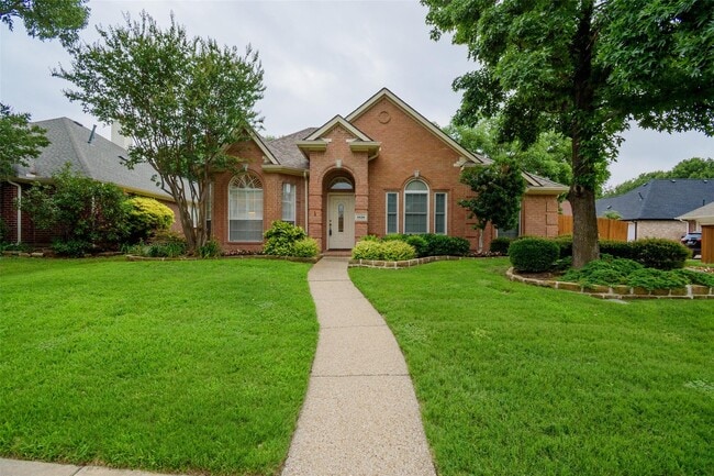 Building Photo - 4828 Holly Berry Dr Rental