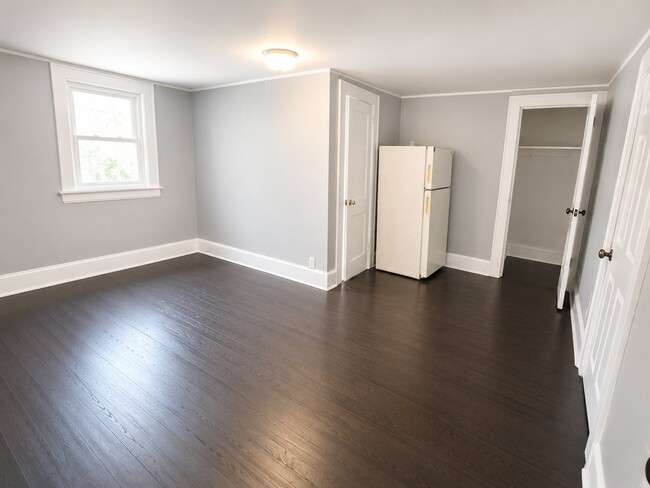 Photo - 179 Isabella Ave Unit 3