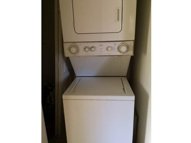 Photo - 4328 Woodstock Dr