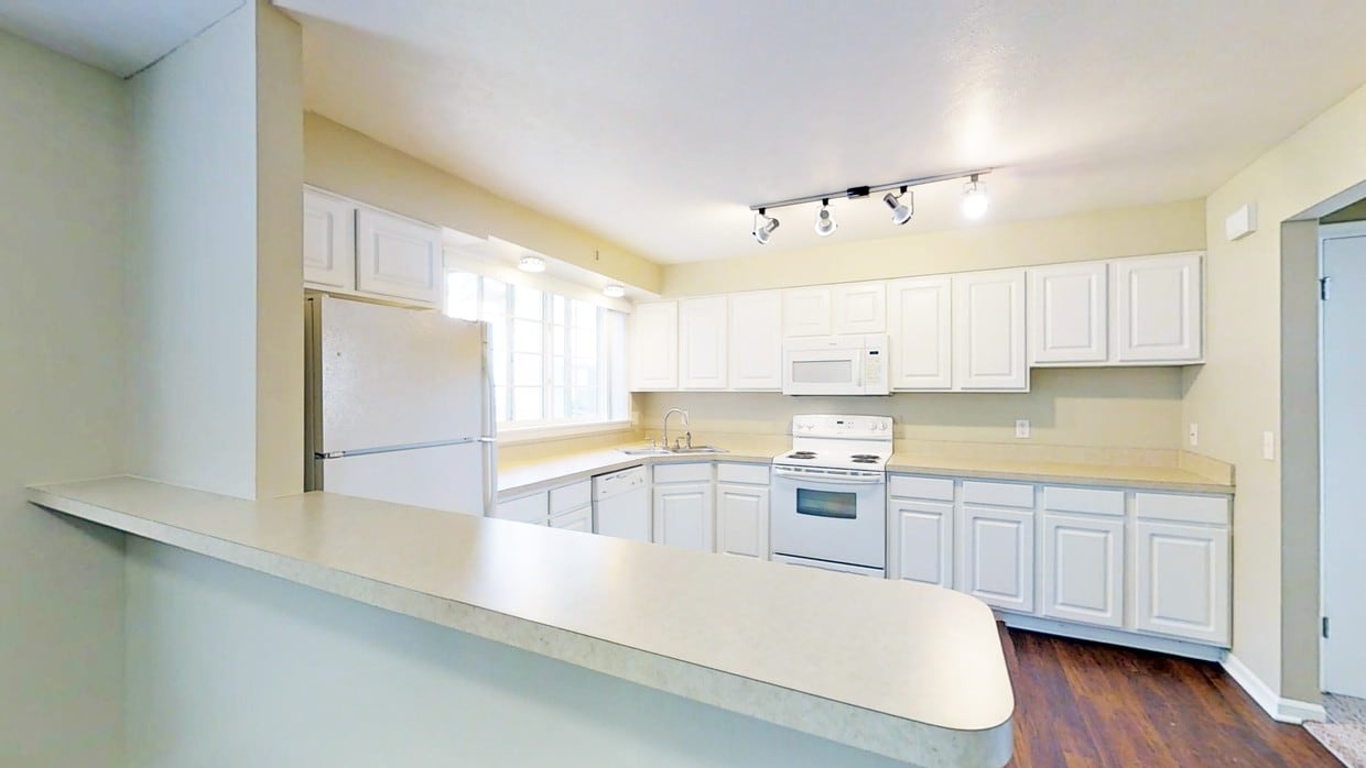 Photo - Pacific Gardens Apartments