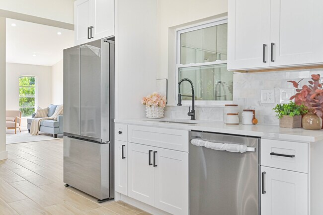 Photo - 1716 SE 12th St