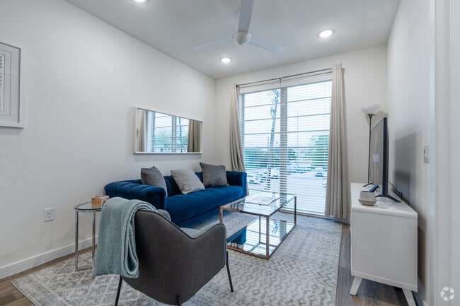 1BR, 1BA - 600SF - Living Room