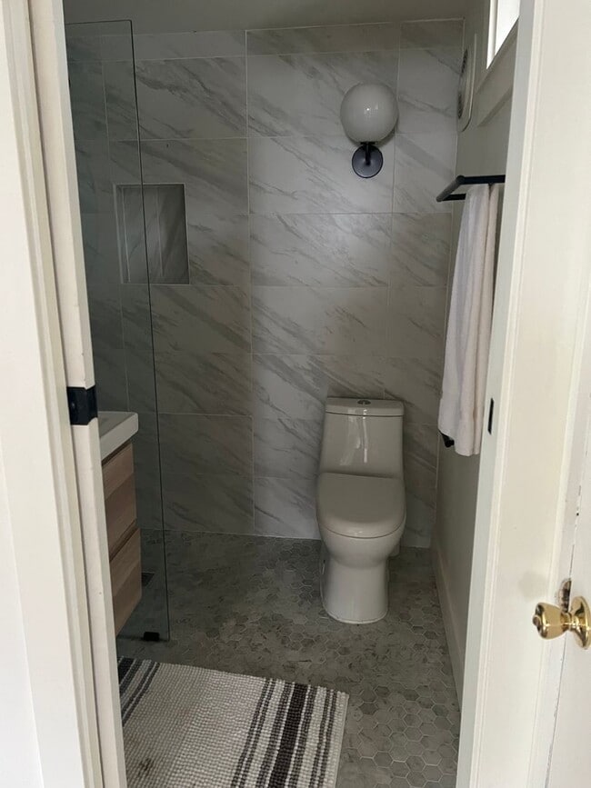 Photo - Convenient Location 1 Bed, 1 Bath in Bellingham