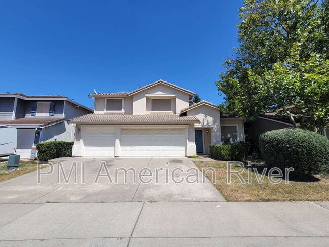 Photo - 1375 Pintail Way