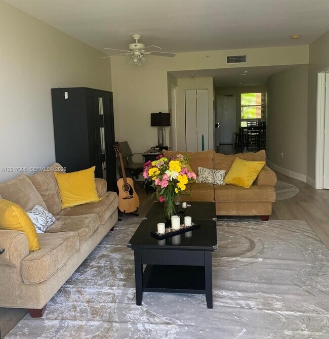 Building Photo - 717 Crandon Blvd Unit 408