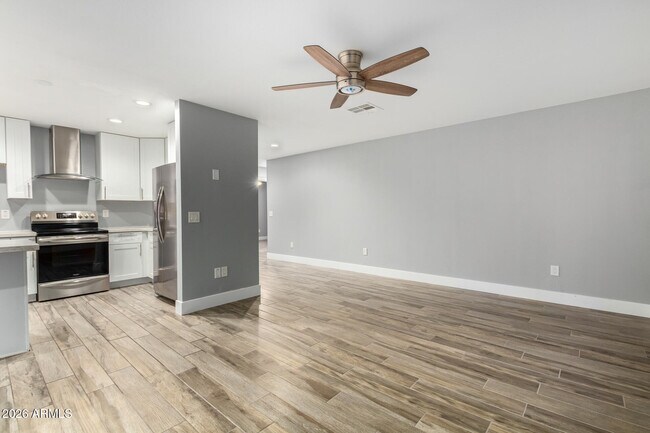 Photo - 3520 S Poplar St