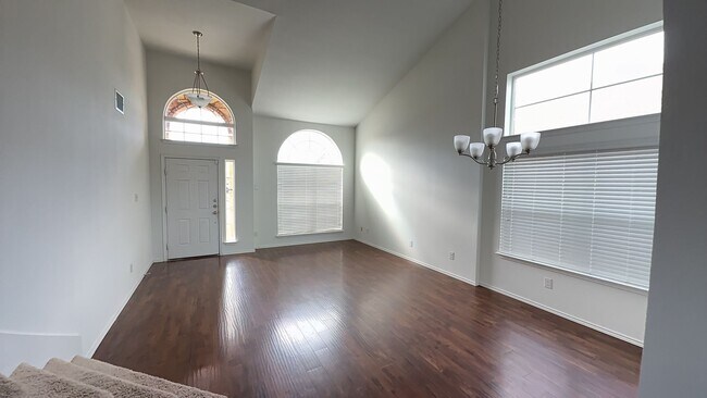 Photo - 2-story 4 bedroom home in Yowell Ranch! 6-MONTH LEASE