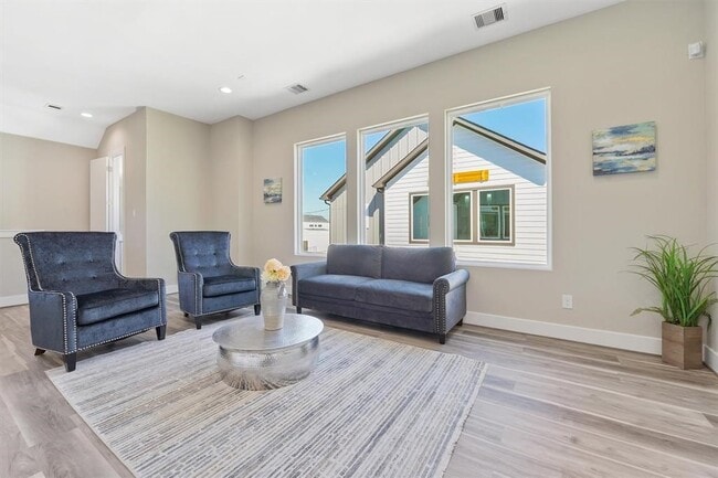 Photo - 2504 W Tidwell Rd