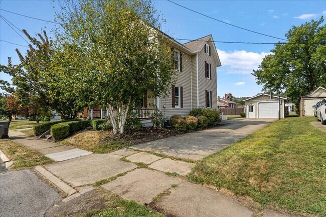 Photo - ZELIE House For LEASE