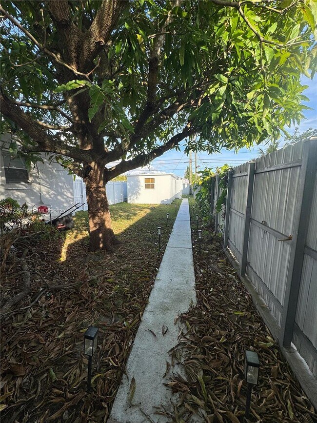 Photo - 4341 SW 99th Ct Unit 1