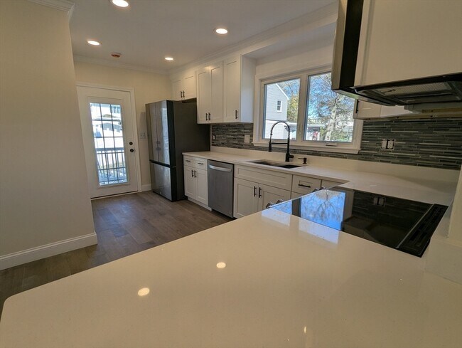 Photo - 296 Fulton St