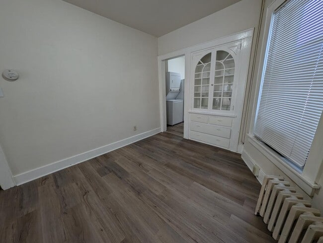 Photo - 124-134.5-1345 Hamilton St