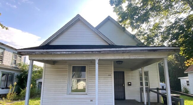 Photo - 115 State St N House