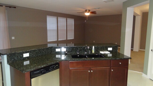 Photo - Beautiful 3 Bedroom / 2.5 Bathroom Perris Home with a Dream Kitchen