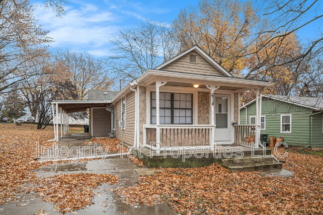 Photo - 618 N 11th St