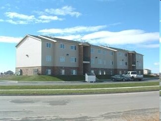 Cougar Court Apartments - Cougar Court Apartments