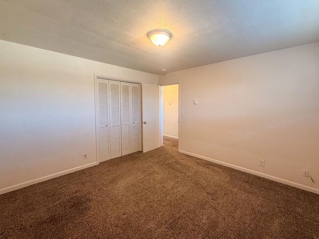 Photo - 227 24th St SE