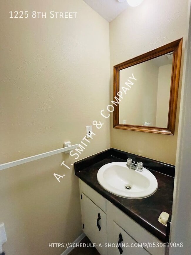 Photo - 1225 8th St