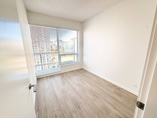 Photo - Centre West - 1501 Unité 1501