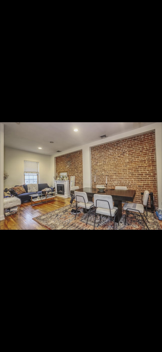 Photo - 304 Washington St Unit 1