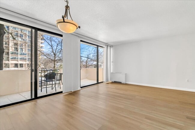 Photo - 4141 Henderson Rd