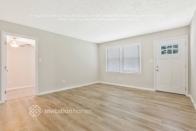 Photo - 415 Plainville Dr SW