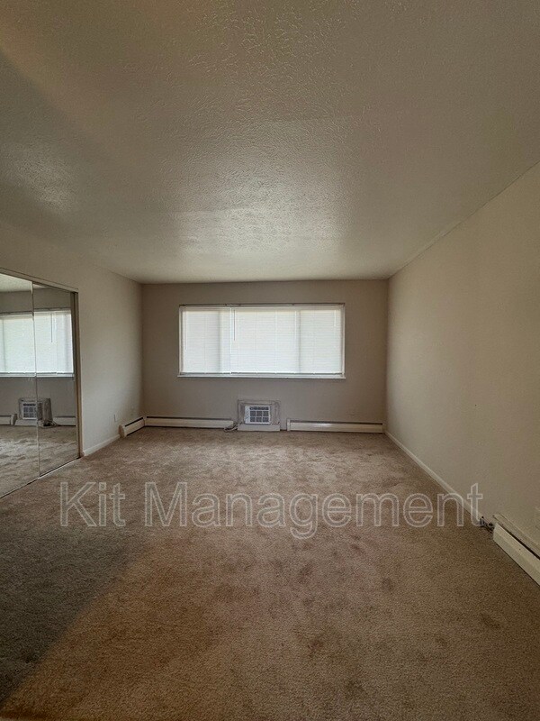Photo - 4836 Douglas Rd Unit 6