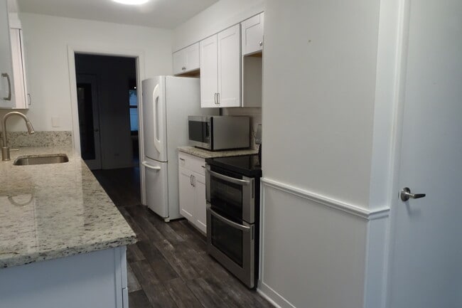 Photo - 817 Goodwin Dr