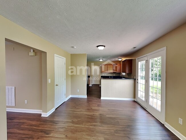 Photo - 6012 Mountview Dr