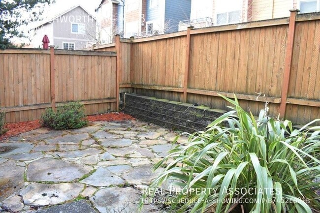 Photo - 9211 Ashworth Ave N