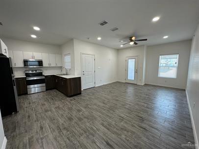 Photo - 6 Sylvia Handy Dr Unit B16
