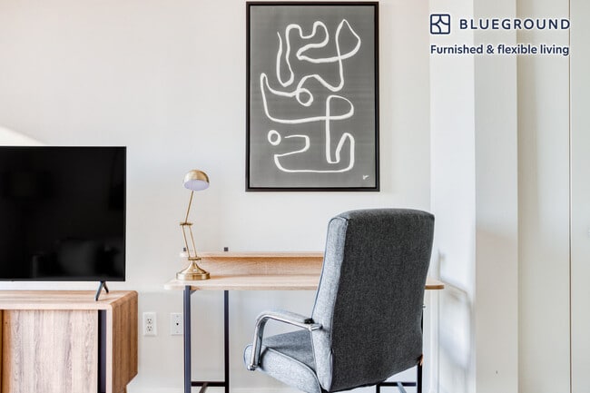 Photo - 801 15th St S Unit FL12-ID429