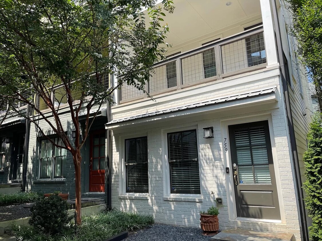 Front - 759 Winton Way (Atlanta, GA)