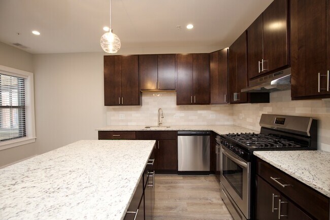 Photo - 1143 Maple Ave Unit 3