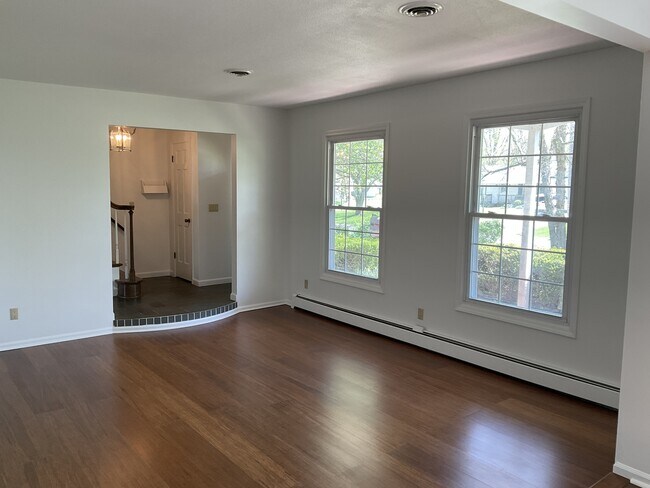 Photo - 3715 Marigold Dr